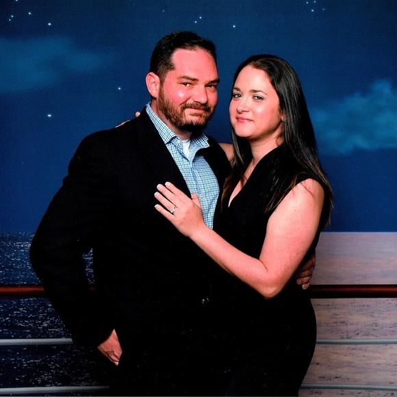 Meet Your Poshmark Buyer & Seller - Picture 2 of 5